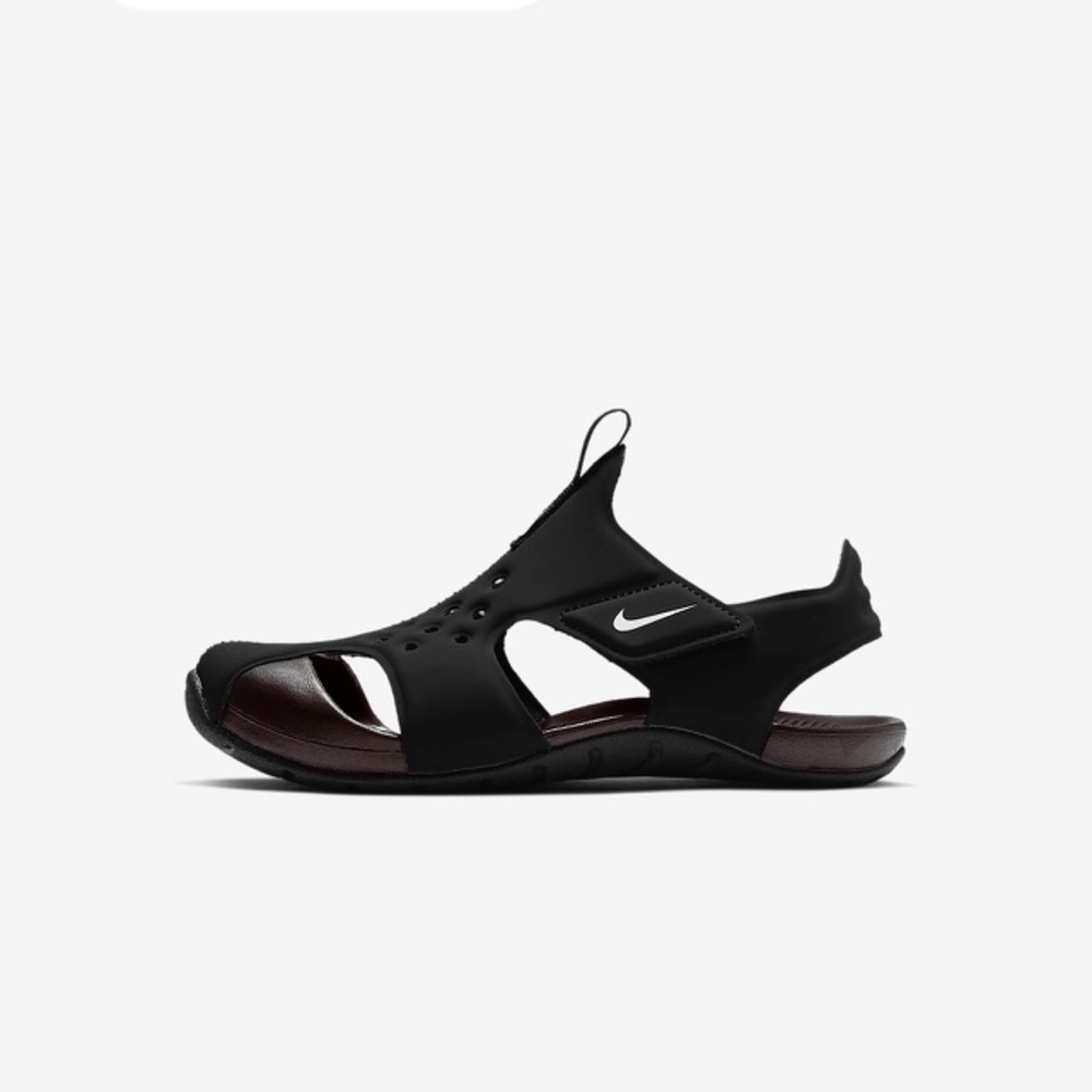 Size 6 toddler Nike Sunray Protect 2